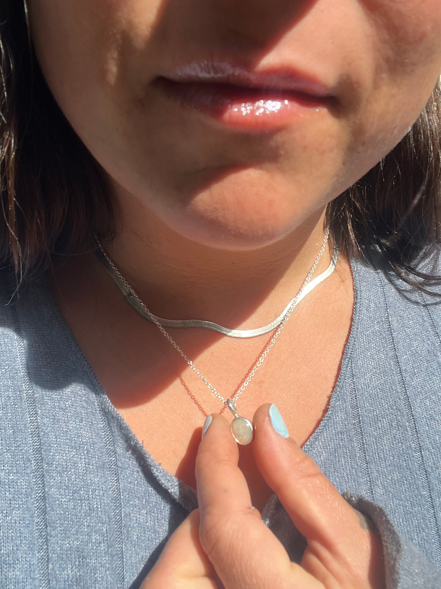 Collar sutil