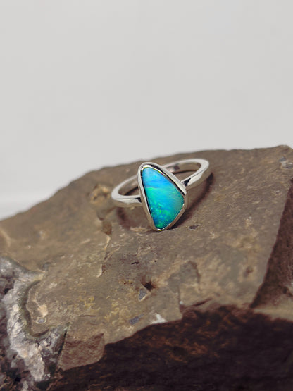 Anillo Ópalo Australiano